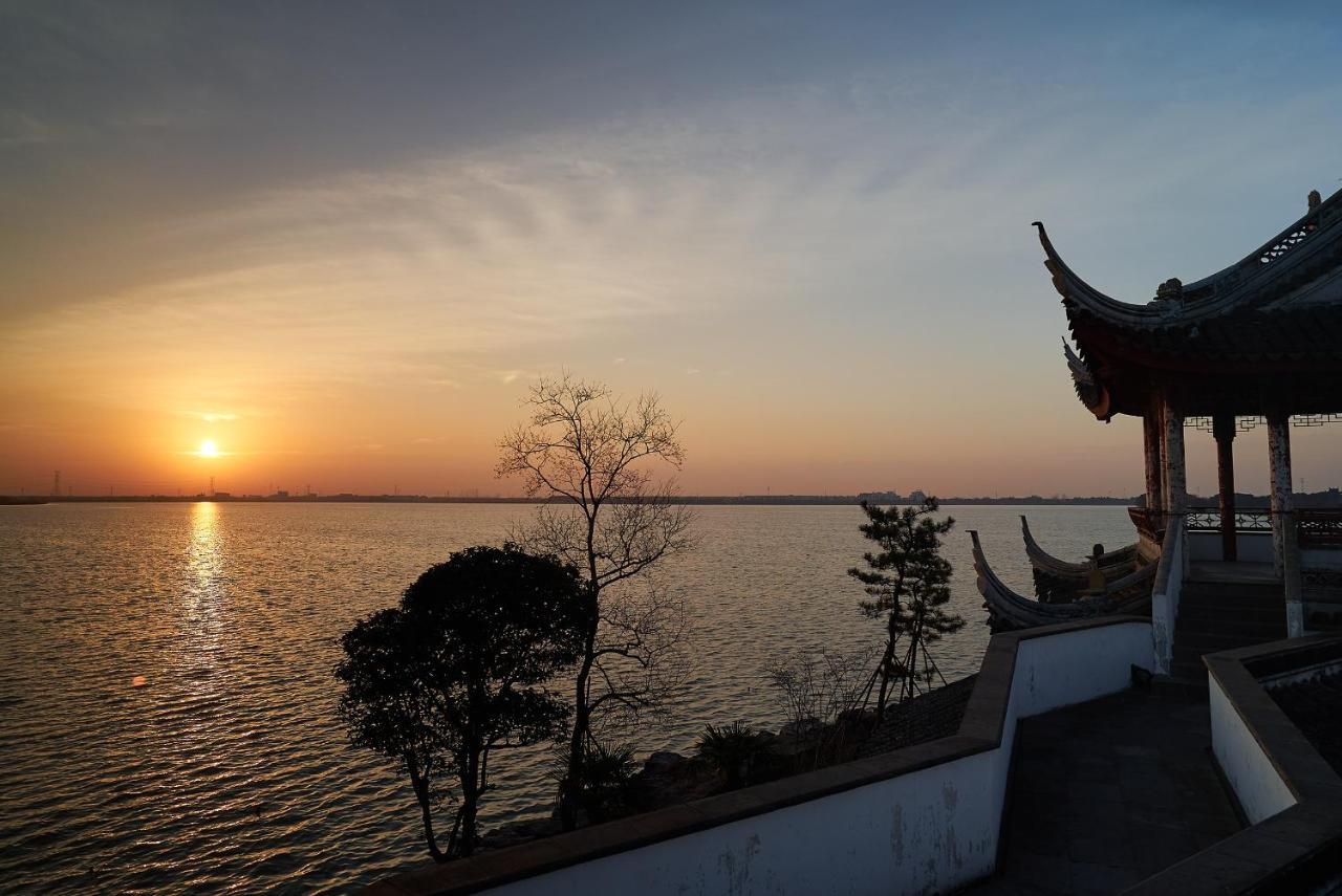 Tongli Lake View Hotel Suzhou  Buitenkant foto